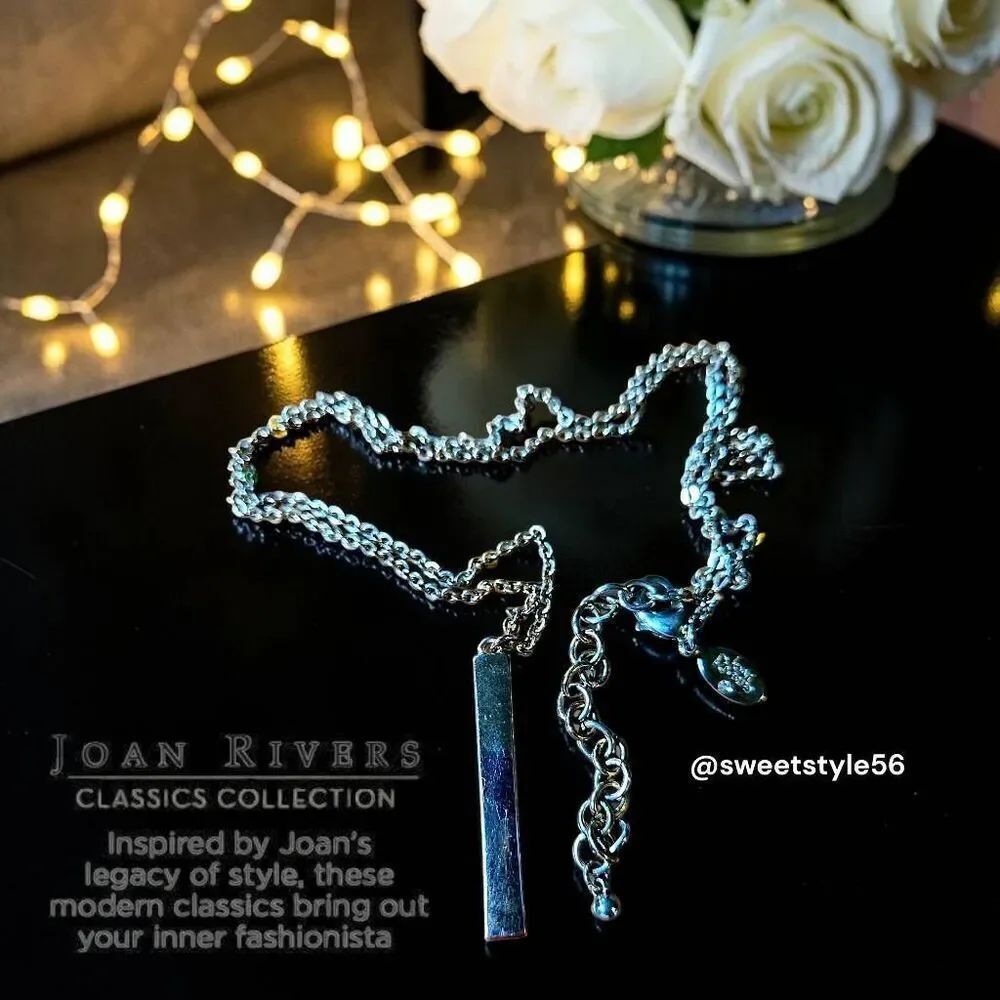 JOAN RIVERS Gold Bar Pendant Necklace